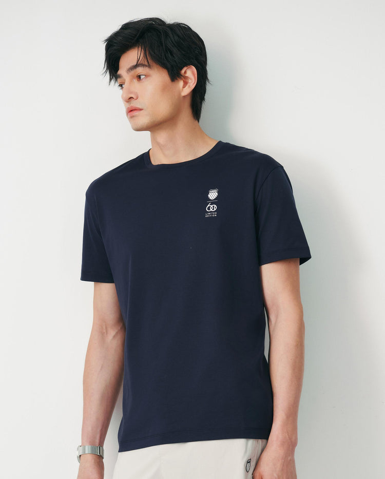 1013336-014 | MEN'S 60TH ANNIVERSARY LOOSE FIT COTTON T-SHIRT | NAVY