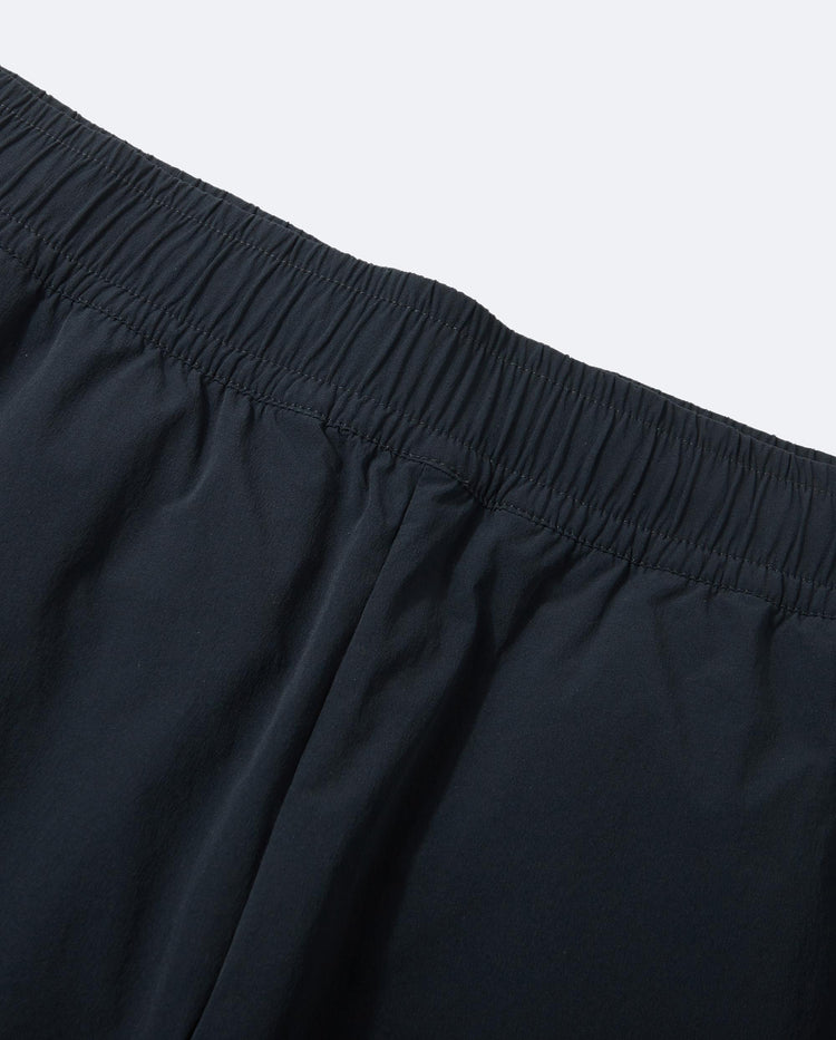 106491-008 | MEN'S K-SWISS LOGO SHORTS | BLACK