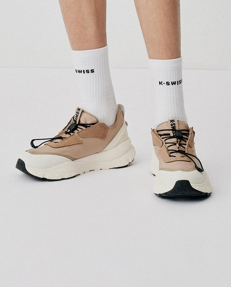 94687-211-M | WOMEN'S EIGER V2 WATER REPELLENT SNEAKERS | TOFU/DUNE