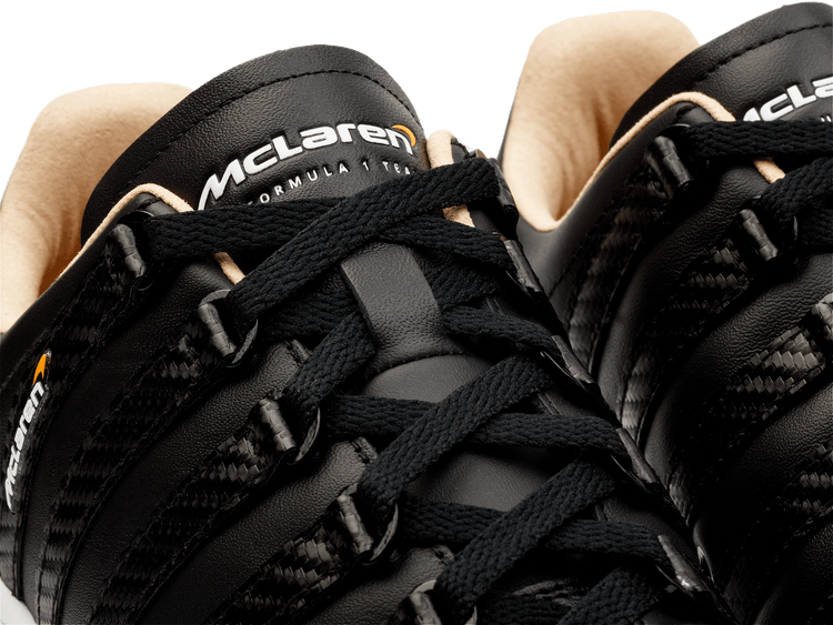 98718-002-M | CLASSIC VN X MCLAREN F1 TEAM | BLACK/WHITE