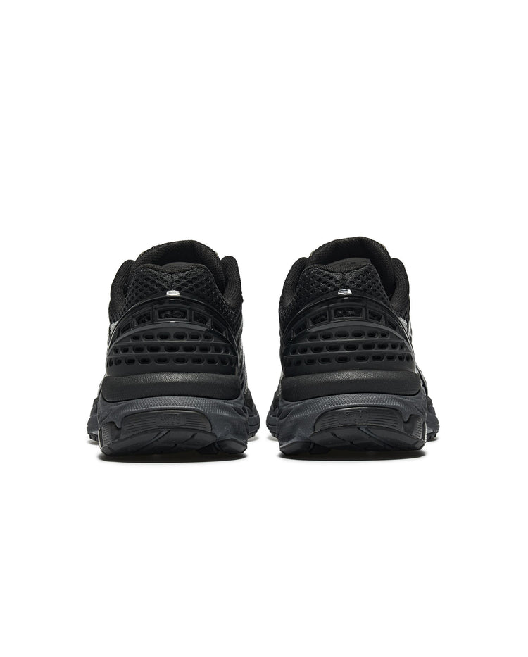 99476-076-M | WOMEN'S KONEJO SNEAKERS | BLACKT/EBONY/SILVER