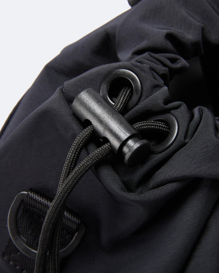 BG674-008 | K-SWISS LOGO WATER REPLELLENT BACKPACK | BLACK
