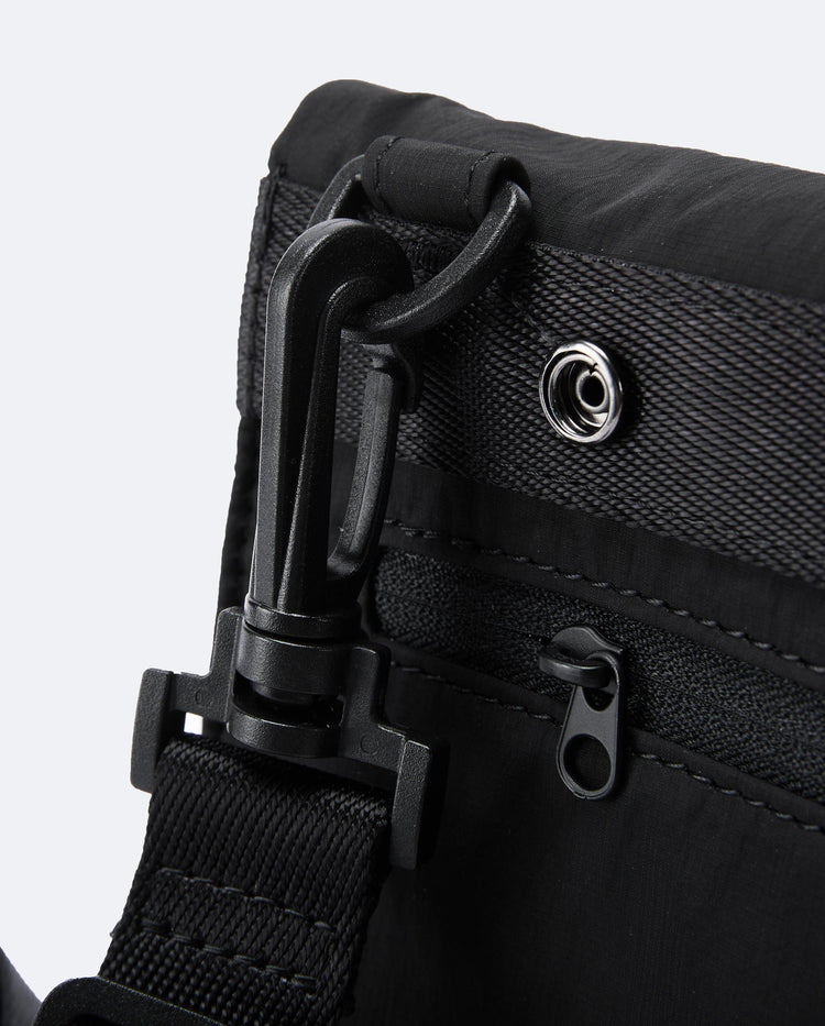 BG681-008 | WATER REPLELLENT BACKPACK CROSSBODY BAG 2-IN-1 | BLACK